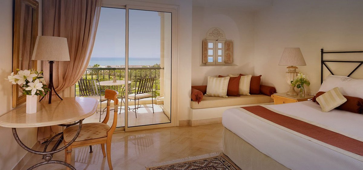 Immerse yourself in luxury with the stunning sea view one-bedroom interiors at The Residence Tunis and let the waves be your backdrop to a serene and elegant escape. >>>bit.ly/4bLvHGn #TheResidenceTunis #FiveStarHotelsInTunisia #ResidenceRetreat #SeaviewSerenity