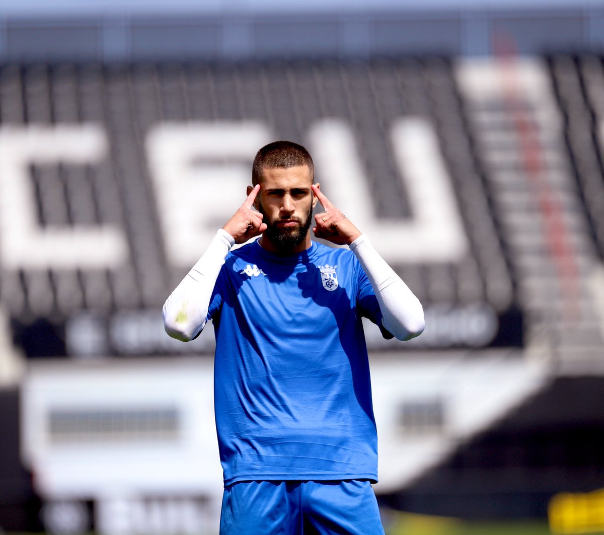 Focused ⚽️ #AlcoyanoCeuta #SiempreADCeutaFC ⚪️⚫️