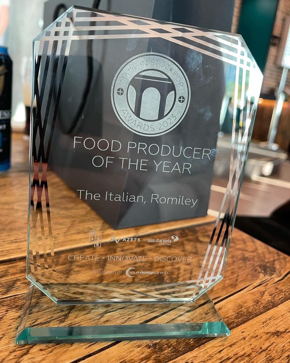#FridayFeeling spotlight to @RomileyItalian - Food Producer of the Year at #MadeInStockport Awards 2023 #MISA23 😊 #BusinessAwards  #Stockport #SmallBizFridayUK