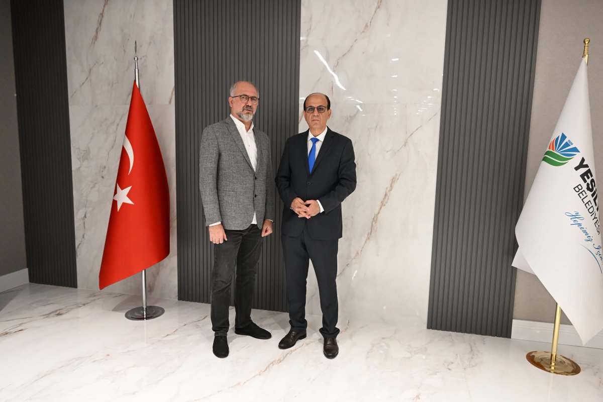 Malatya Söz Gazetesi imtiyaz sahiplerinden M.Duran Özkan'a ziyaretlerinden dolayı teşekkür ediyorum.