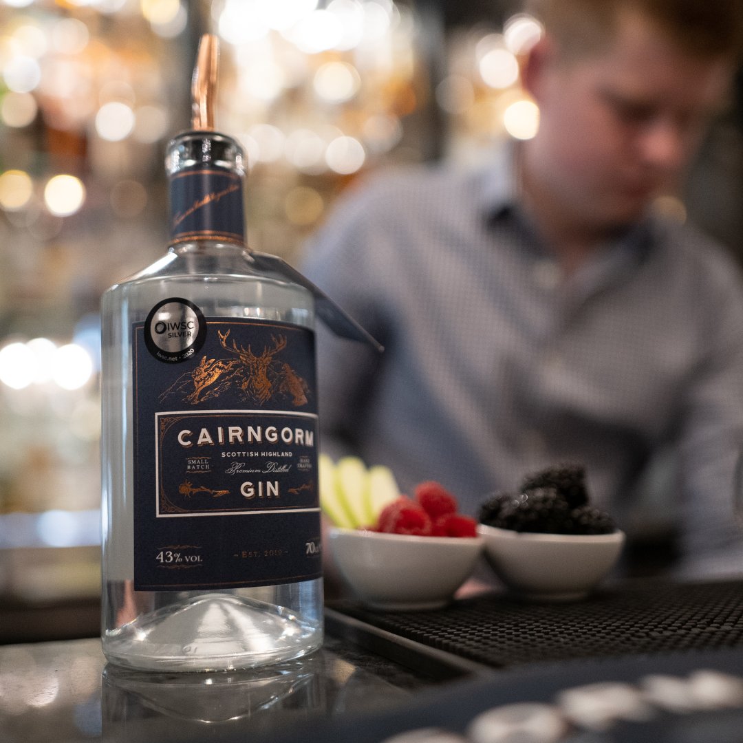 🌟 Happy Gin-a-Day-May! 🌟

Day 10: Let's Talk #Bar (s)! 

Where would you like to see #CairngormGin behind the bar? 

Tag your favourite bars or share your dream gin-drinking destinations with us in the thread below! 

#scottishgin #cairngormsnationalpark
