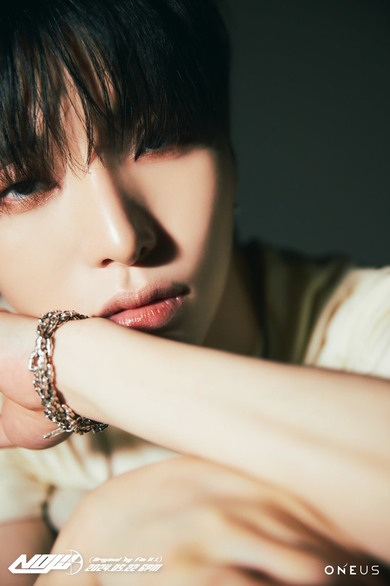 official_ONEUS's tweet photo. [#원어스]

Digital Single 'Now (Original by Fin.K.L)'

🔎 CONCEPT PHOTO 🔎
💻 SEO HO 💻

2024.05.22 6PM (KST) RELEASE✔

#ONEUS #Now #나우
#서호 #SEOHO https://t.co/qV27MOySue