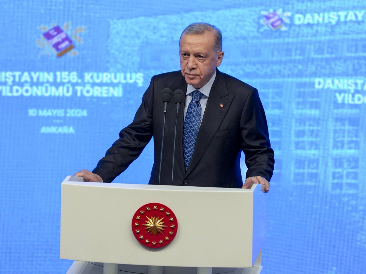Cumhurbaşkanı Erdoğan: ❝Ülkenin selameti yerine belli zümrenin menfaatini gözeten dar kadrocu anlayışların adalet teşkilatı dahil devlet kurumlarında yuvalanmasına izin vermeyeceğiz.❞
