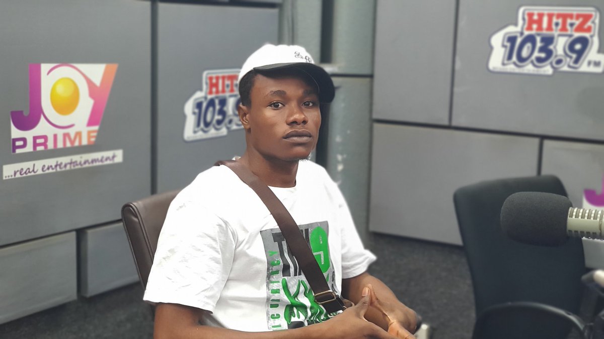 Although his father discouraged him from following the path, he pursued to become a musician. He was born in Liberia but he is based in Ghana. His name is 4GEE. #DaybreakHitz