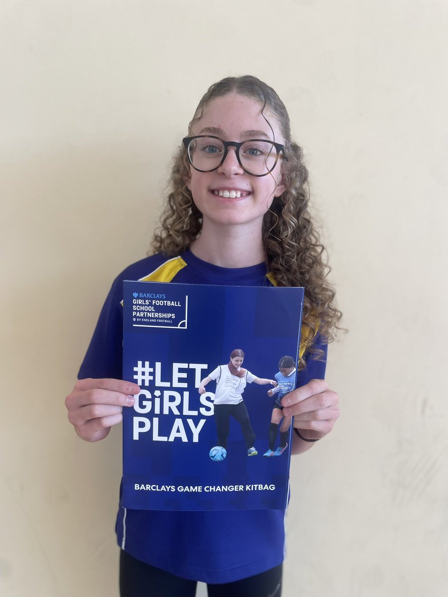 Introducing Isabella. One of our Barclays Game Changers ⚽️. @TheSnaithSchool @ER_SSP_West #LetGirlsPlay
@YouthSportTrust #BarclaysGameChangers @Lionesses