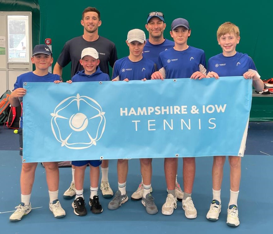 Good luck to our 14U Boys County Cup team at the Finals this weekend.  We are in Group B with Surrey, Suffolk & Bucks.  First match v Bucks #CountyCupTennis @ManydownTennis @WRF_Tennis