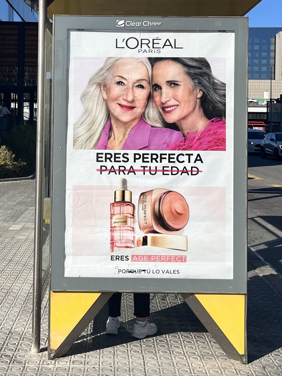 This morning I stumbled across this add in Barcelona ❣ 🙏Thank you @lorealparis_es for helping to change the narrative around #age & #ageing. We need every sector working towards the creation of #AWorld4AllAges! Happy Friday everyone 🙂