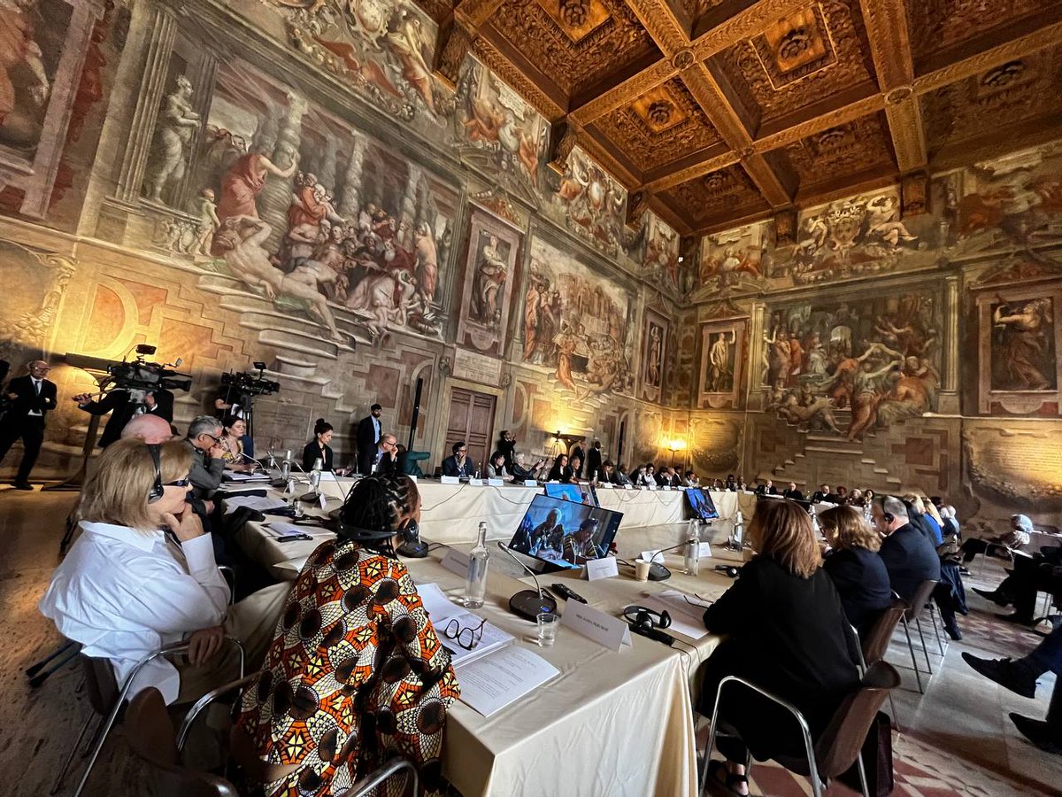 Nobel Peace Prize laureates, including Rappler CEO @mariaressa, are in Rome from Friday, May 10, to Saturday, May 11, for the second World Meeting on Human Fraternity. In this conference, they are discussing ways to forge closer brotherhood and sisterhood in the face of global…