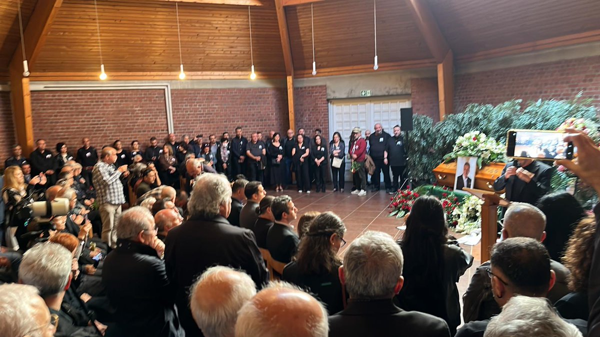 AGOSgazetesi's tweet photo. Gazeteci Celal Başlangıç son yolculuğuna uğurlandı. 
https://t.co/I6MH21fYUU https://t.co/ajsa5O9RQV