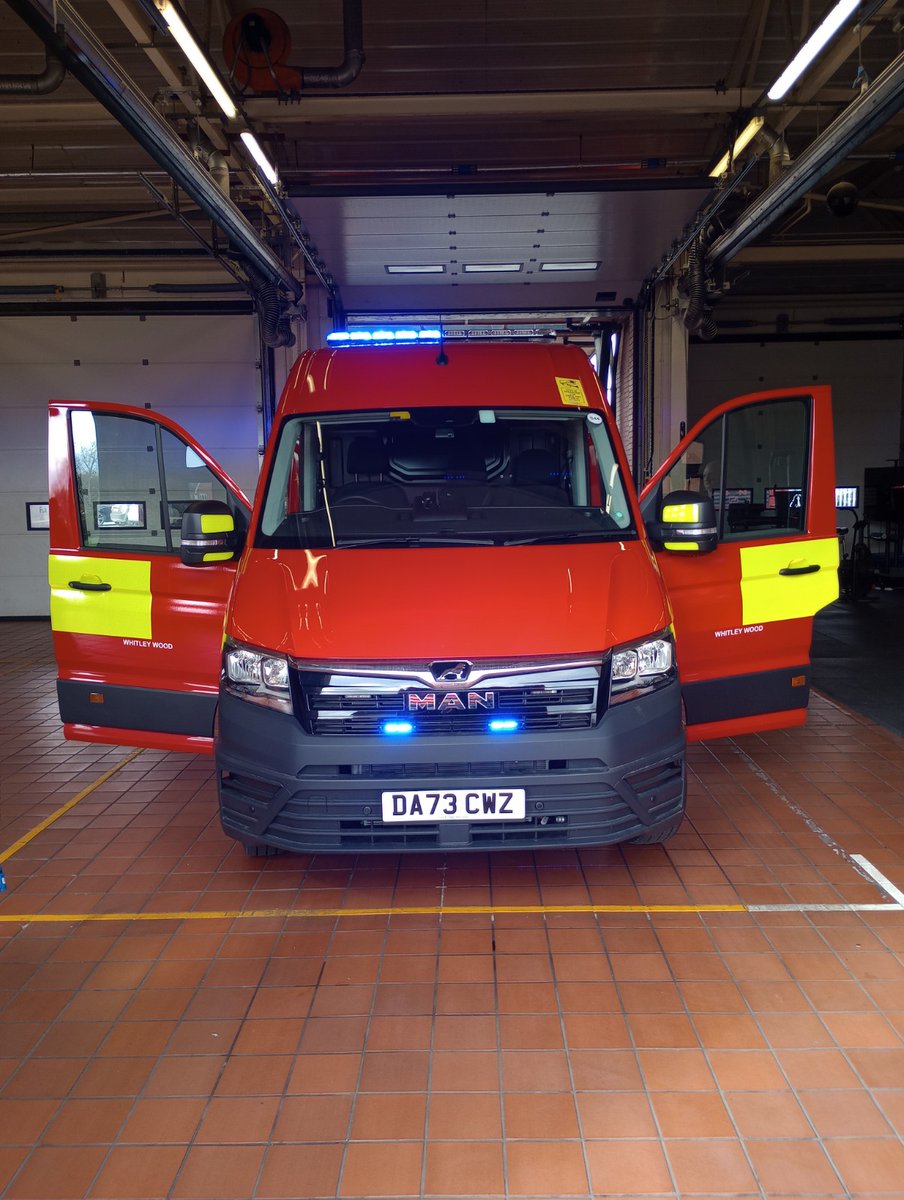 A new vehicle has been added to our fleet – the Decontamination and Environmental Protection Unit. Working in partnership with @EnvAgency, it will be used to support the limiting the exposure of hazardous materials at incidents. ow.ly/U4U350RB99w @EnvAgencySE