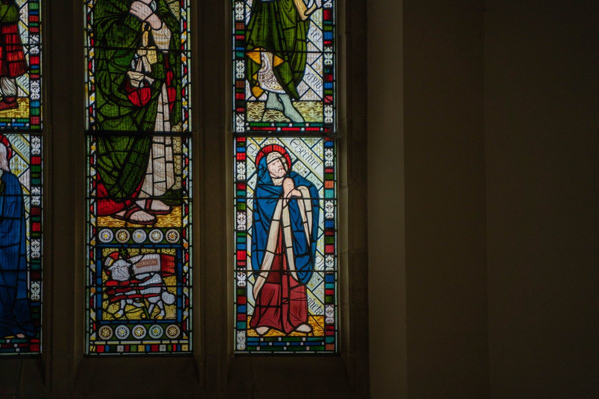 Bfdcathedral's tweet photo. "It is beautiful, the world, and life itself. I am glad I have lived." 
Happy Birthday to Dante Gabriel Rossetti!
In the Lady Chapel there are several panels designed by Rossetti, a selection of which are shown below.   
#DanteGabrielRossetti #MorrisAndCo #StainedGlass #Bradford https://t.co/Gseqja25Yi