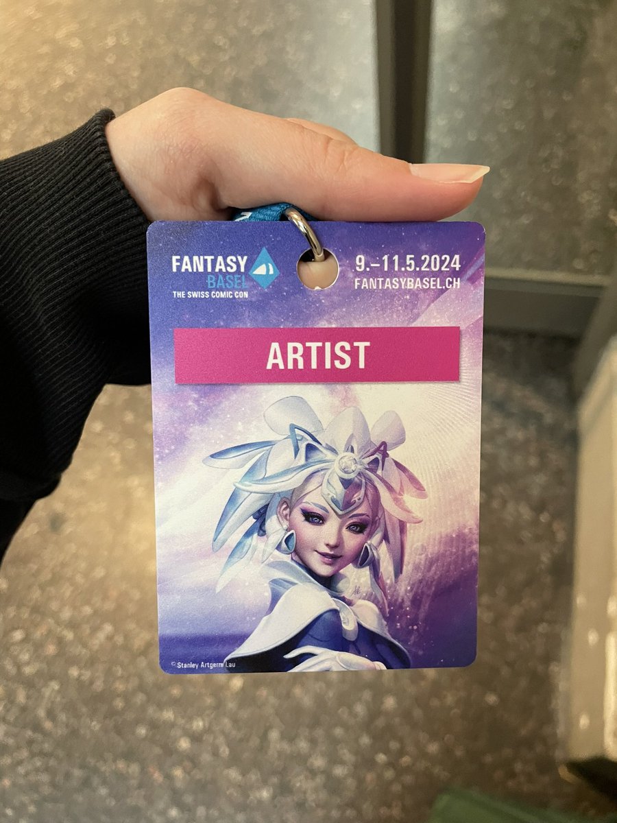 enisestudio's tweet image. Second day of @FantasyBasel !
See you at booth 565 hall 2.1 🤍 #FantasyBasel