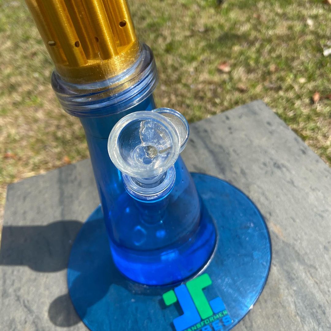 The Tesla Setup: Mouthpiece, Freezer module, Ice chamber, Tree perc, Base, Glass bowl and Glass down-stem. Customize a setup or build your own with TransformerTubes