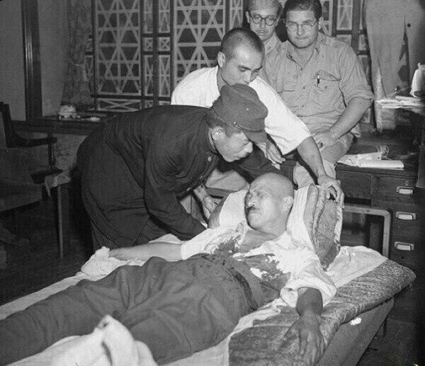 Japanese war criminal Tojo Hideki attempted suicide after his capture on September 8, 1945. He was rescued, treated, and then hanged. 

#TojoHideki #WWIIHistory #WarCriminal #1945Events #JapaneseHistory #SuicideAttempt #HistoricalJustice