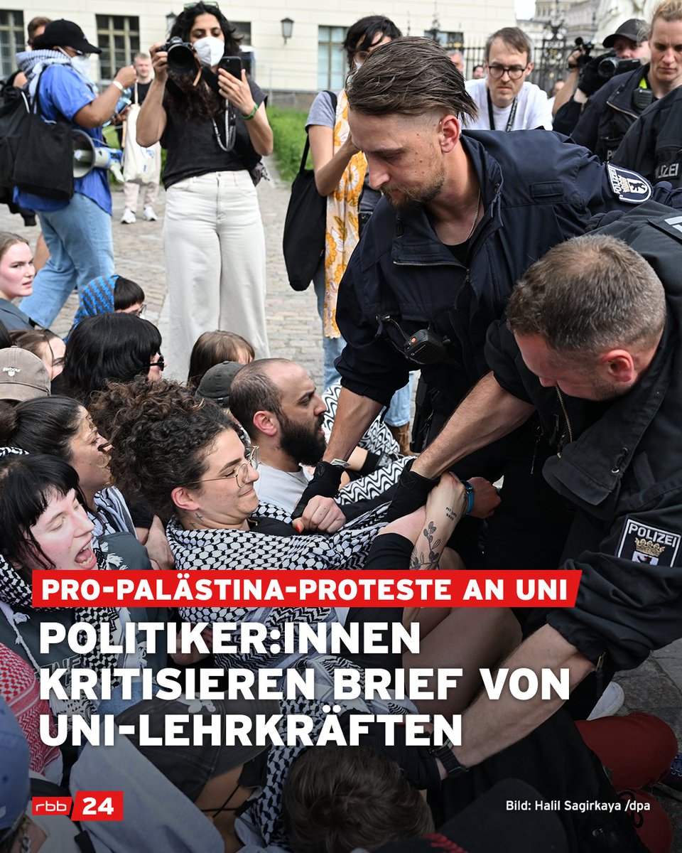 Nach den #Protesten an der #FU #Berlin und dem Polizeieinsatz fordern hunderte Berliner Lehrkräfte in einem gemeinsamen Brief einen anderen Umgang mit den #propalästinensischen Protesten auf dem #Campus. Landes- und Bundespolitiker kritisieren die Unterzeichner.