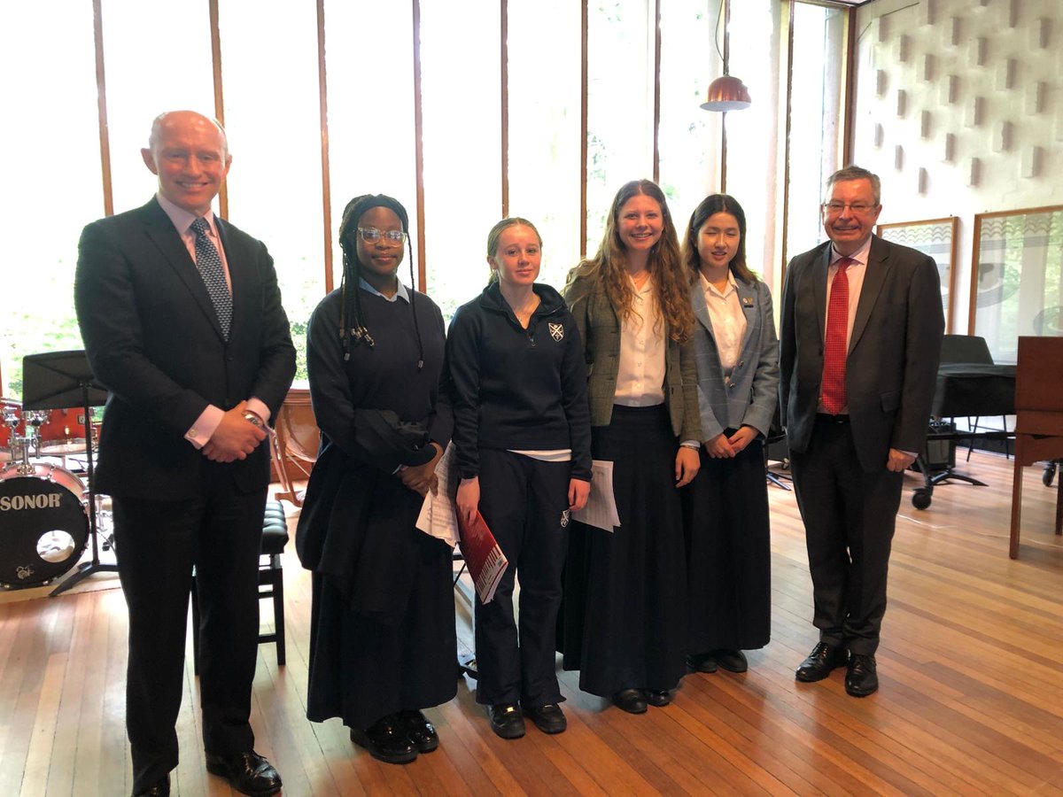 We were delighted to welcome Dr Simon Hyde, General Secretary of @HMC_Org. Dr Hyde enjoyed a pupil-guided tour followed by a lunchtime recital, with performances from Omokoni, Robyn, Isabel, Olivia and the Warden, @markd_mortimer for his first public performance on the saxophone!