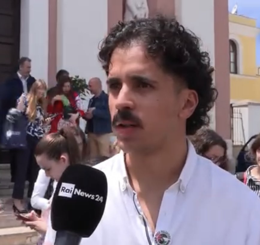 Fui entrevistado para a @RaiNews em Ventotene, a ilha onde Spinelli e outros antifascistas foram presos durante o regime de Mussolini e planearam um futuro progressista e federal para a Europa. 
Hoje, precisamos do espírito de Spinelli mais que nunca. 
Austeridade e fascismo não!