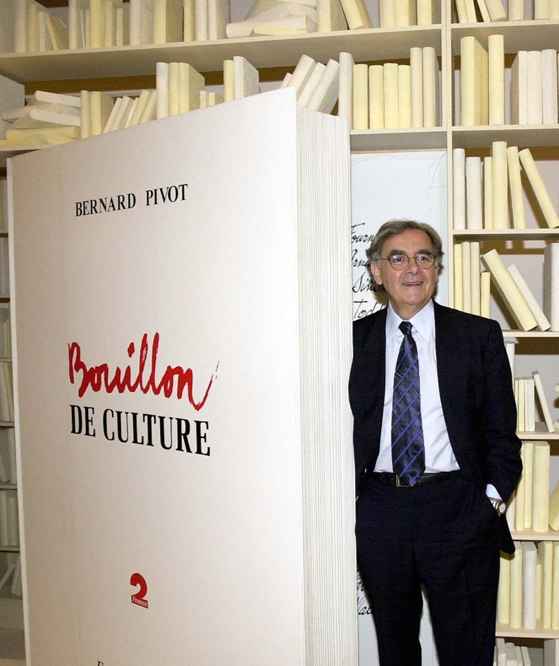 ⚪️ L’hommage à Bernard Pivot se poursuit ce soir à 21.10 sur @ftvculturebox avec la diffusion de l’émission Bouillon de culture : « La dernière inventaire avant fermeture définitive »(2001) #BernardPivot #Hommage RDV sur le canal 14 de la TNT 📺 et sur France.tv