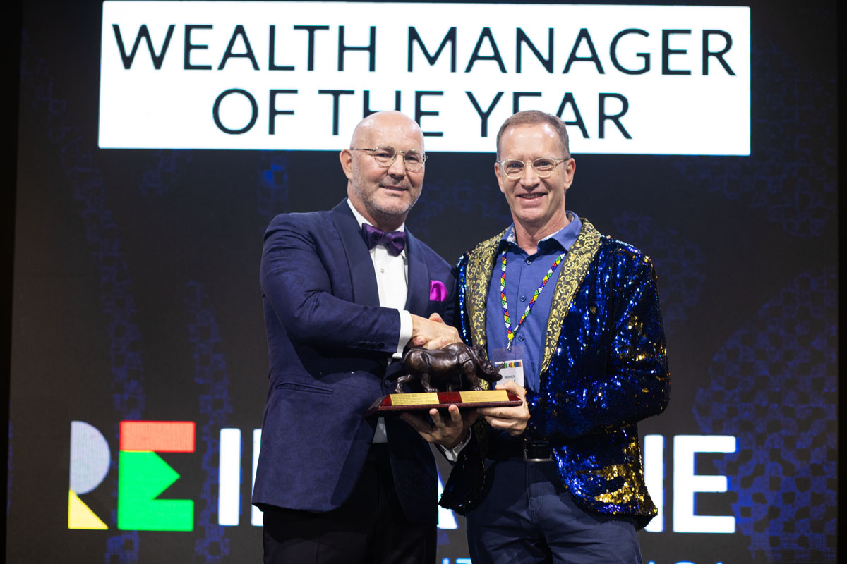Heinrich Richter, pictured here with CEO of @PSGfinservices Francois Gouws, received the 'Wealth Manager of the Year' award at the 2024 PSG conference. Contact Heinrich here: bit.ly/3wuJmBY #PSGConf2024 #awards