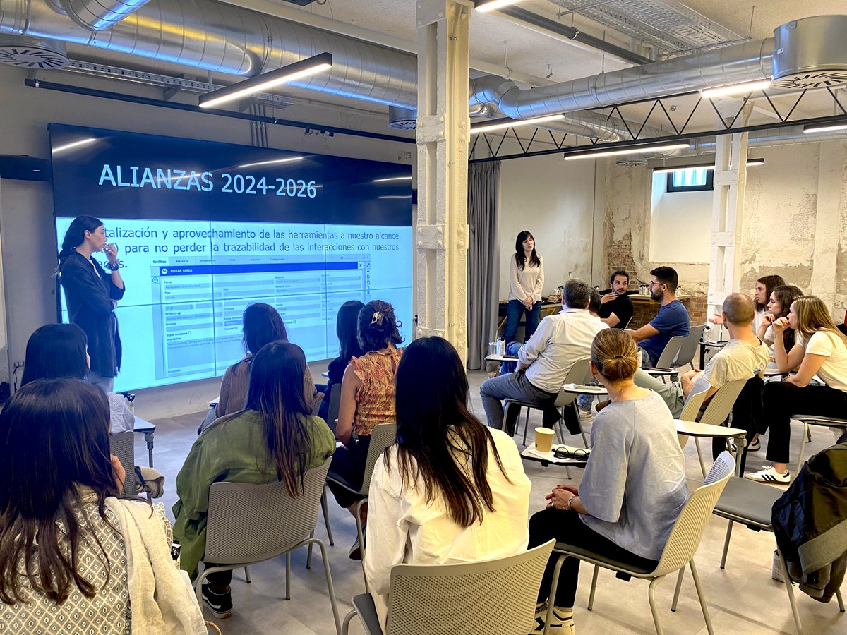 🙌 Ayer celebramos nuestro #ForéticaDay, una jornada interna de trabajo del equipo de <a href="/Foretica/">Forética</a> con la que buscamos alinearnos con la consecución de los objetivos de nuestra nueva estrategia 2024-2026: "El momento de la transformación" ➡️ youtu.be/trB6Aj1PZno

Además, pudimos