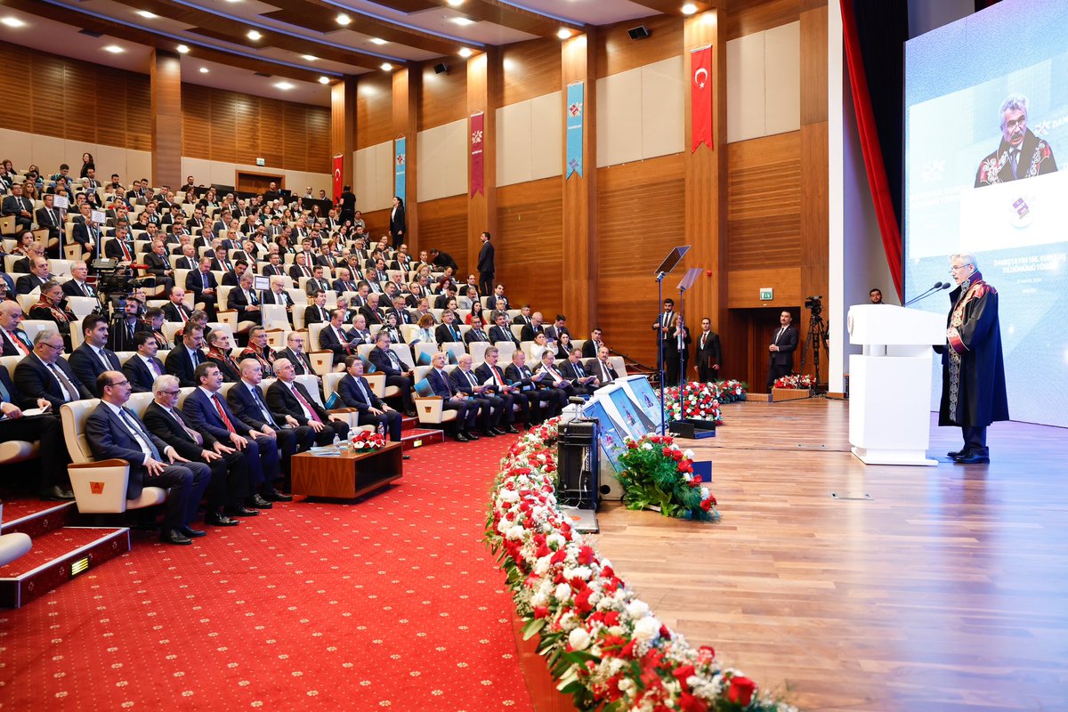 _cevdetyilmaz's tweet photo. Cumhurbaşkanımız Sayın @RTErdogan'ın teşrifleri ile düzenlenen, İdari Yargı Günü ve Danıştay'ın 156. Kuruluş Yıl Dönümü Töreni'ne katıldık.

Bu vesile ile Danıştay'ın kuruluş yıl dönümünü ve İdari Yargı Günü'nü tebrik ediyor, Şûrâ-yı Devlet'ten bu yana Danıştay çatısı altında adaletin tecellisi için çaba göstermiş tüm Danıştay mensuplarımızı şükranla yad ediyorum.