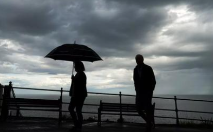 Met Office issues urgent 10-hour weather warning for thunderstorms across UK mirror.co.uk/news/uk-news/b…