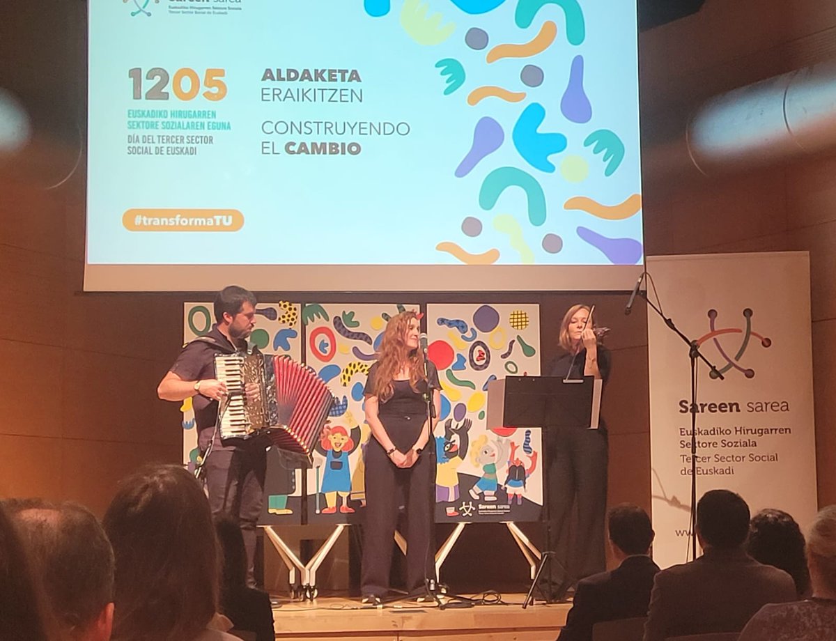 sareensarea's tweet photo. Y para culminar con la celebración del Día del Tercer Sector Social de Euskadi nos despedimos con esta bonita versión de “Habanera” de Xabier Lete.
 
Eskerrik asko y hasta el año que viene!

#transformaTU https://t.co/3epkMmcFVr