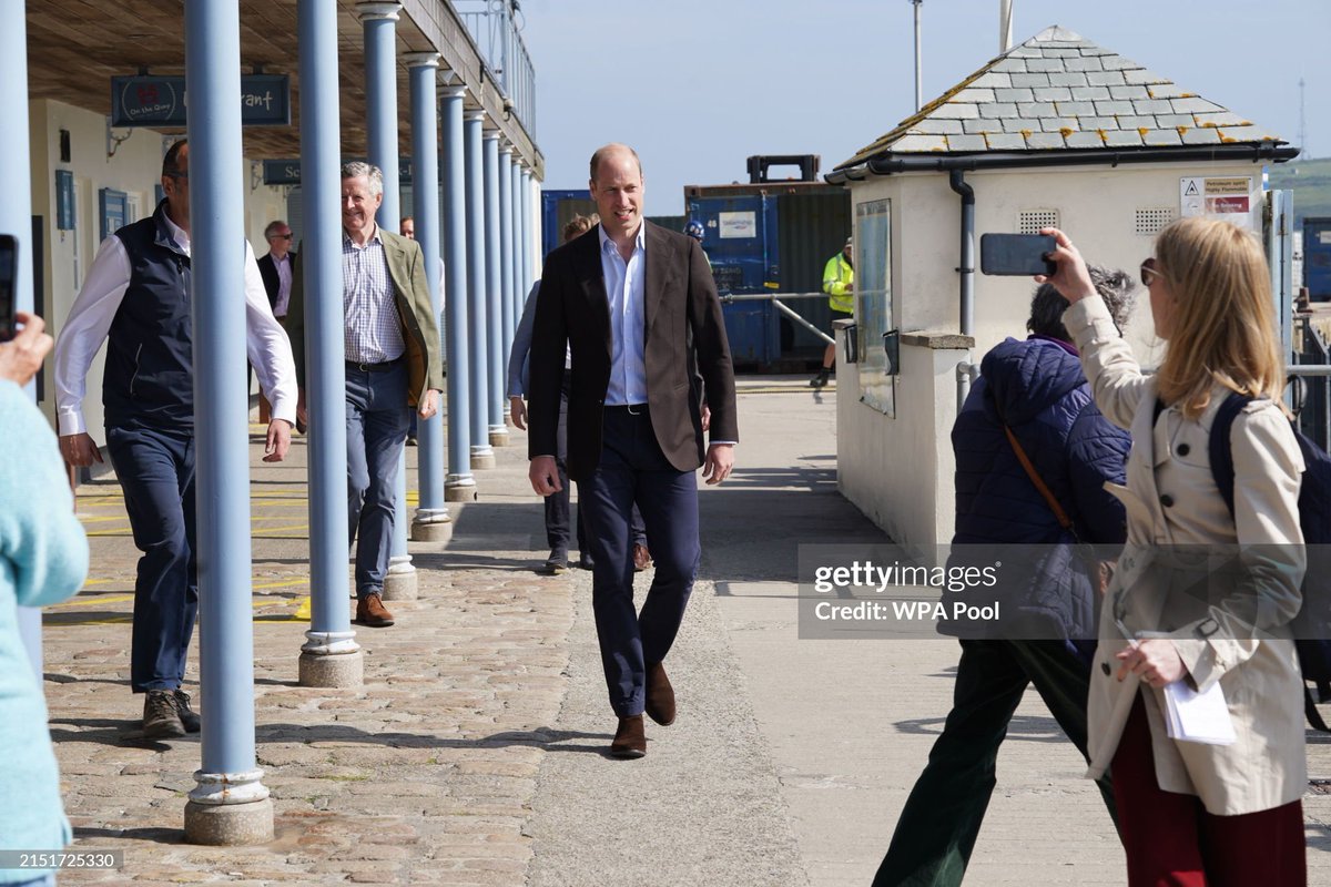 Prince William, The Duke of Cornwall, arrived at St Mary's Harbour.
#PrinceWilliam 
#TheReignofBrownSuedeBoots