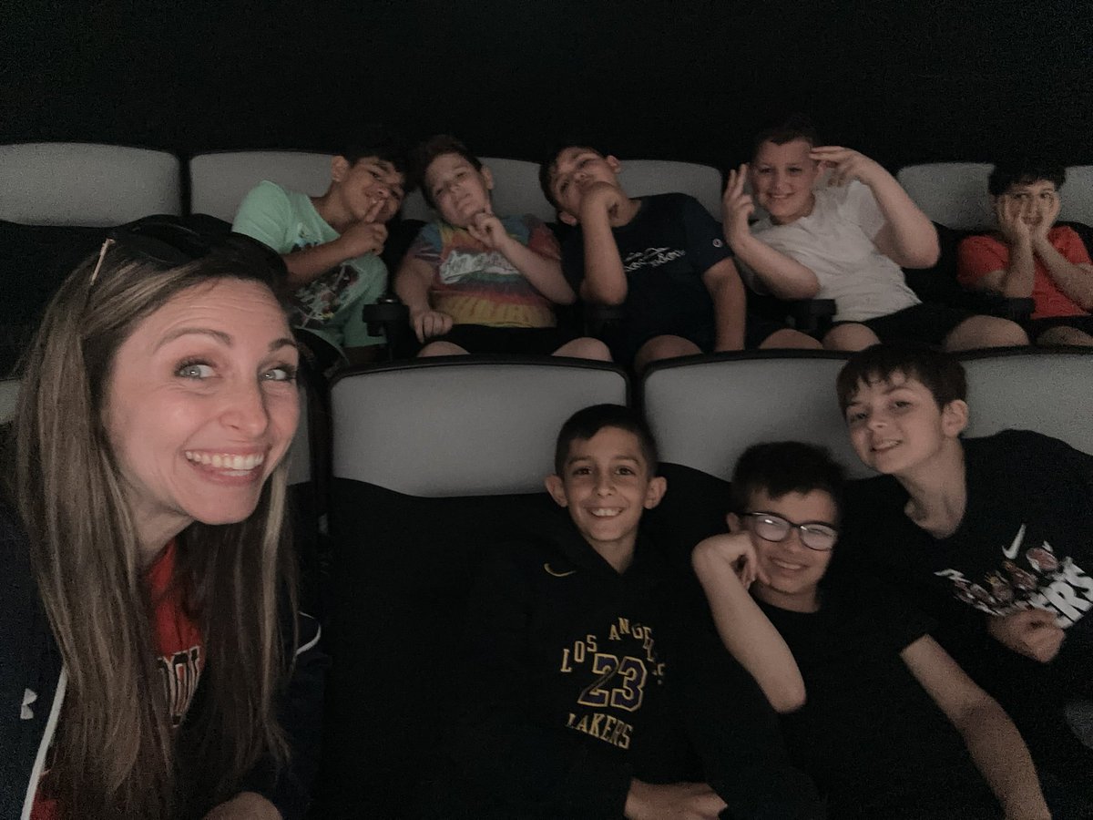 MrsLtweetz's tweet photo. Great day at the MOST with 4th grade! 🚌🎥🦖🐳🪨👃🏼 https://t.co/hEqn9GrM4Q