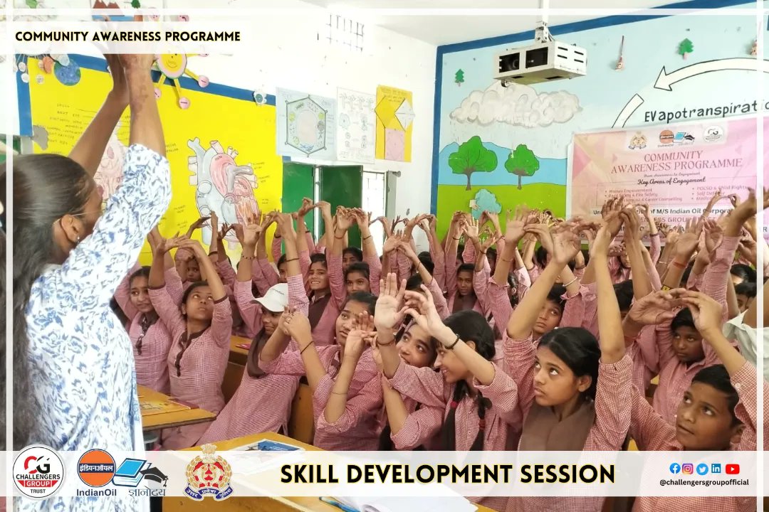 challengersgut's tweet photo. #Program40
Student's at Composite vidyalaya, kuleshra attended the sessions of #Skill_Development, #Child_Safety & #Rights by #ACP Sumit Shukla, Surajpur and #Presentation session under #Community_Awareness_Program. 📚🙌
#CSR_Initiative #womenandchild #communityengagement https://t.co/Fk2tRvtsx6