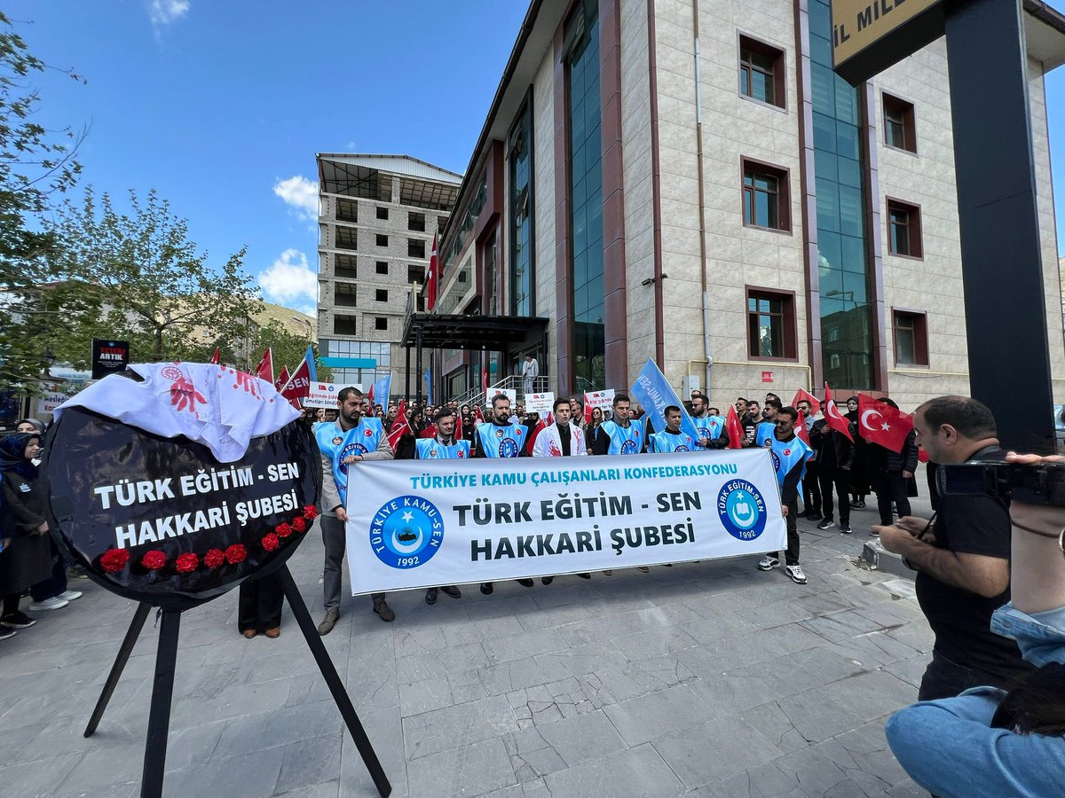 #ÖğretmenTekYürek