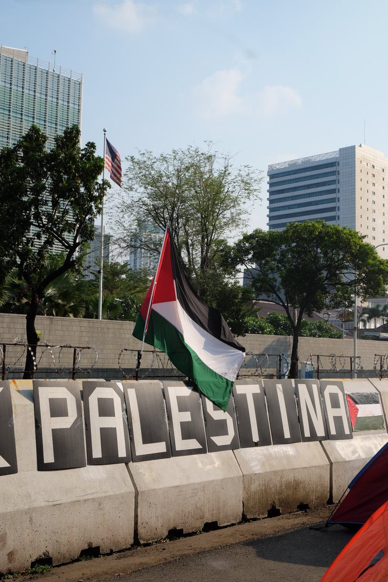 Hari ini, 10 Mei 2024, Koalisi Musisi untuk Gaza menuntut penghentian genosida di Palestina dan mendukung perjuangan mahasiswa di Amerika Serikat yang memprotes serangan Israel ke Palestina.

#freepalestine