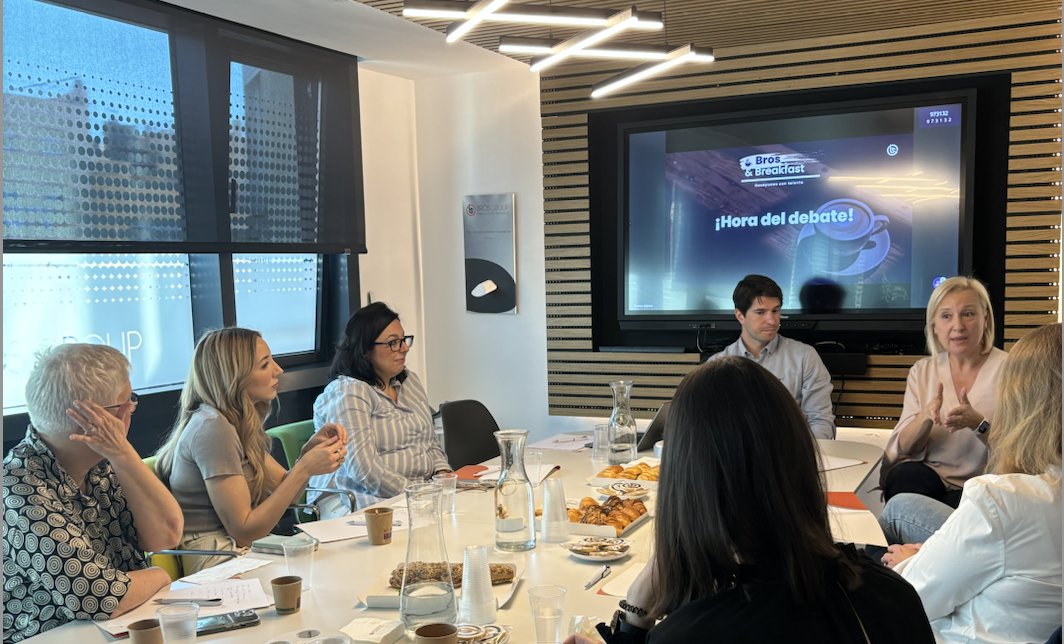 BrosGroup tweet media