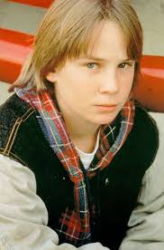 merlinpapin3's tweet photo. .@FredOL69007 #PremièreFoisauCinéma 

#AustinOBrien dans Le Cobaye de Brett Leonard (1992) il avait 11 ans https://t.co/ZTeydv5gU5