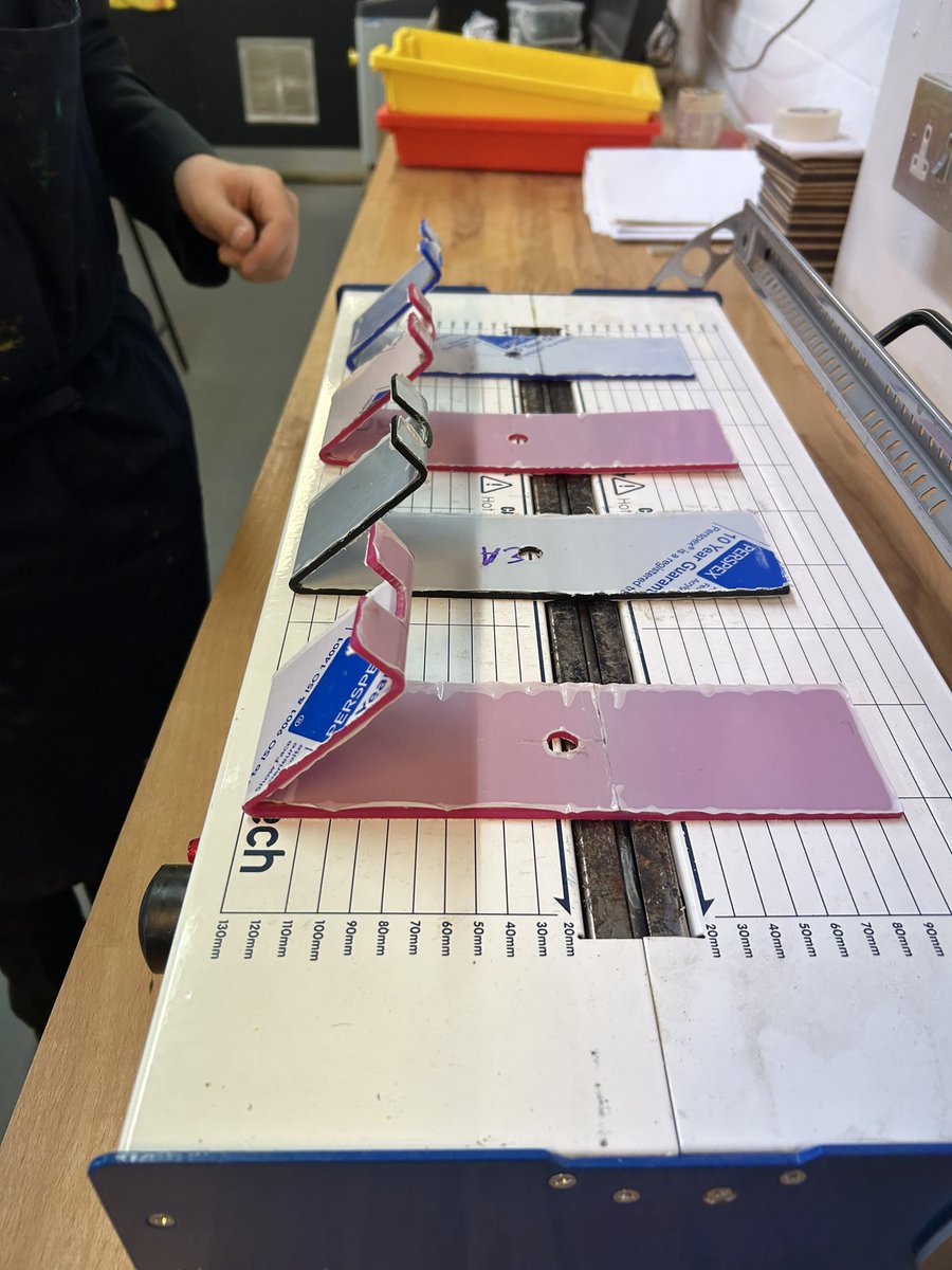 SpringwestDT's tweet image. Wow!🤩 Our year 8 students were incredible this morning while using the line bender to make their phone stands! We love teaching our students new skills, this was their first time working with acrylic and we are so impressed with the outcome 👏 💃 🛠️🪚🔩 @SpringwestA