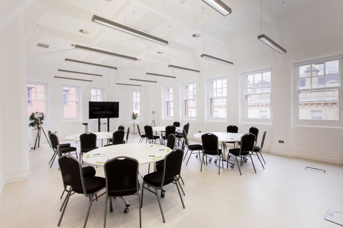 As you consider venues for your upcoming events and conferences - why not experience our space firsthand and meet with our wonderful Events Team!

Come see our outstanding Elliot House venue so you can make an informed decision.

Book a free tour here: ow.ly/Jc5i50RA6jO