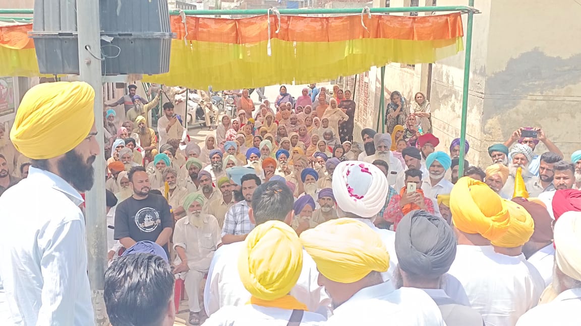 Campaigned in various villages of Dirba, Sangrur in favour of LS Candidate @meet_hayer. Under the abled leadership of CM @BhagwantMann Ji and with love and support of voters, we are going to march towards victory. Big thanks to workers and supporters for joining us today.