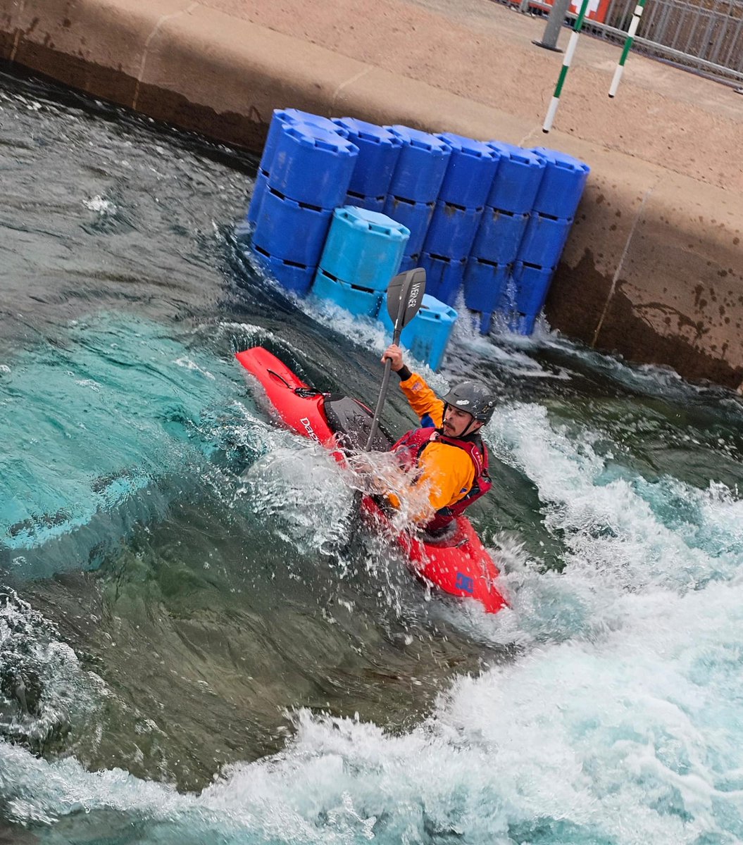 Royal Naval Leadership Academy tweet media