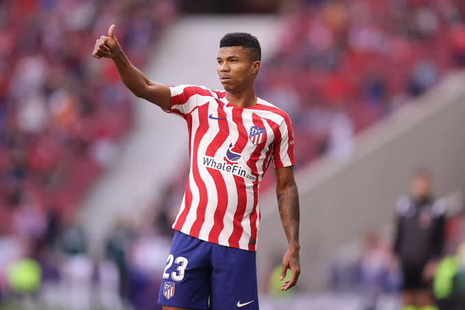 💣 #Atleti 🔵🔴🇲🇿 Atletico Madrid's 30-year-old left-back Reinildo is attracting interest from Premier League and Serie A clubs.