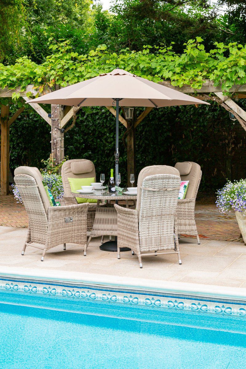 Dining Sets SAVE 45% OFF 🎉 Embrace the beautiful weather & get summer-ready with our stunning outdoor #gardenfurniture dining sets! 🌻🌞 alfrescogardenfurniture.co.uk/garden-furnitu… 🚛 FREE DELIVERY 📦 5-7 working days 🏡 Garden Delivery ♻️ Packaging removal #gardenlove #outdoorliving #katieblake
