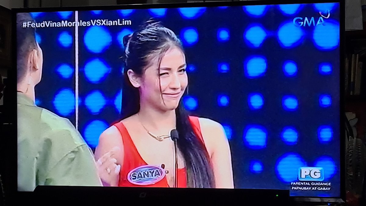 Pretty na matalino pa #PlaytimeTheMovie Sanya Lopez #FamilyFeudPH #FeudVinaMoralesVSXianLim @sanya_lopez