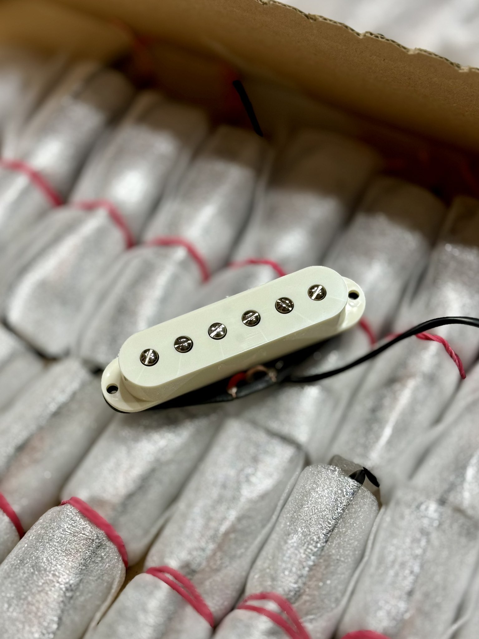 Y.O.S.ギター工房 STP90 ギター用ピックアップ シングルサイズP90 STP90 Toshiki Soejima Signature Pickup - 静岡のY.O.S.ギター