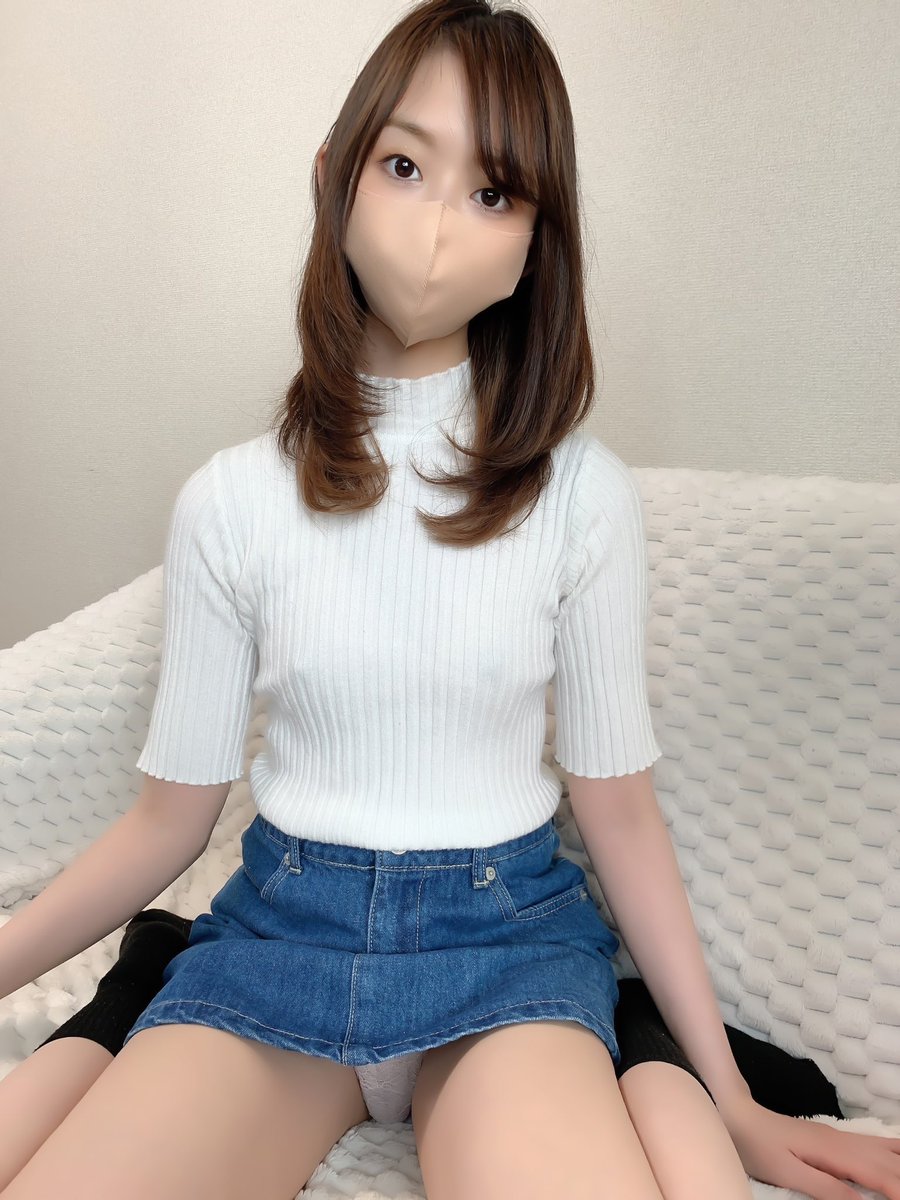 よく見るとちくぽちしてる...//