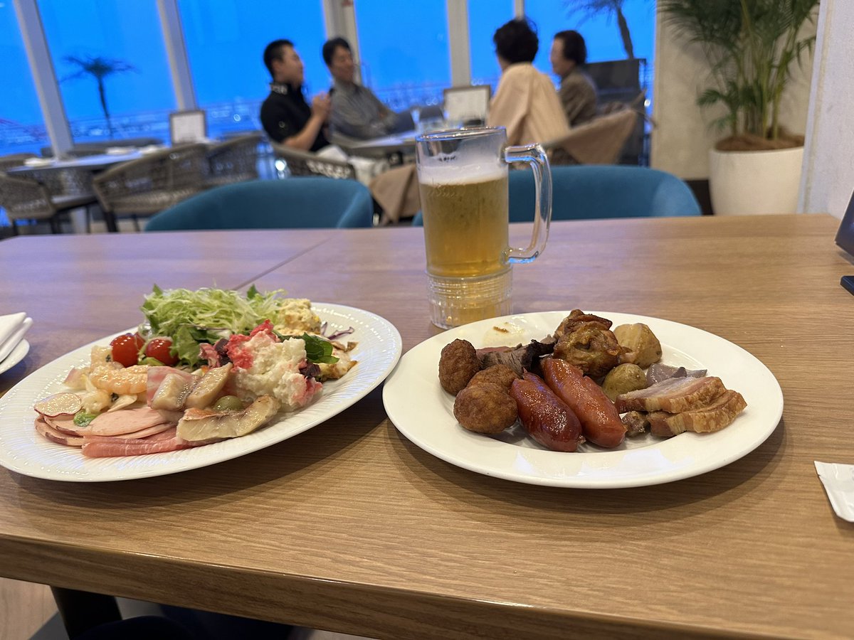 食事
お酒
景色
最高💯💯💯

24日から楽しみ過ぎる😎

#神戸メリケンパークオリエンタルホテル
#ALLFLAGS