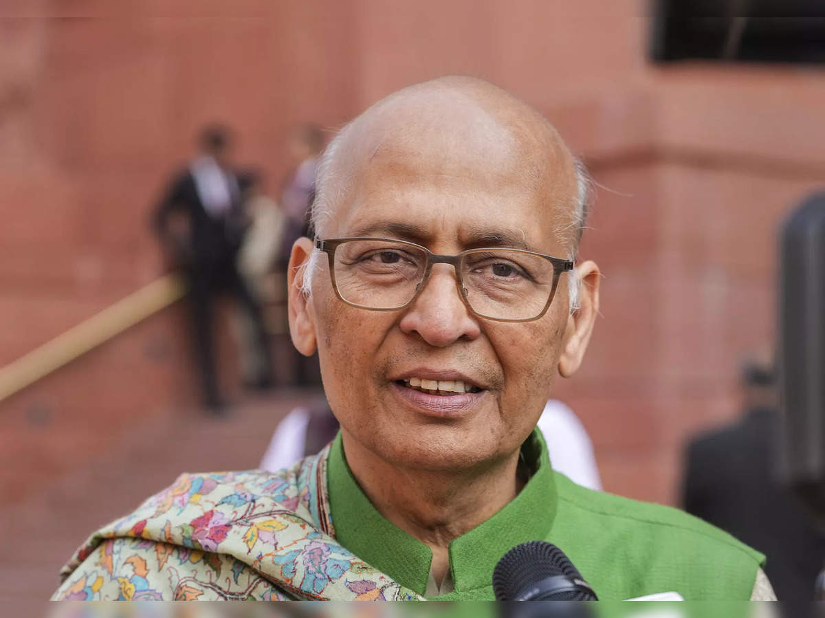BIG BREAKING NEWS 🚨 Supreme Court says Arvind Kejriwal will have to again go to jail after June 1 Abhishek Manu Singhvi : Please grant him interim bail until the declaration of results on June 4 SC - 'No, We reject this request' SC said to ED : 'Granting Kejriwal interim bail