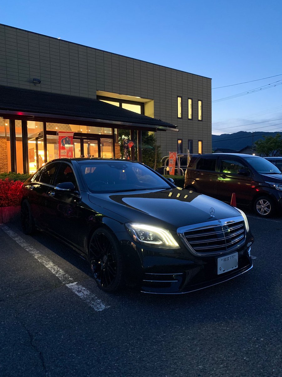 rrcel90's tweet photo. 仕事から帰って
洗車してジム行って風呂行って
このルーティン続けて行きたいな🙃 https://t.co/dsBX7Ri5kg