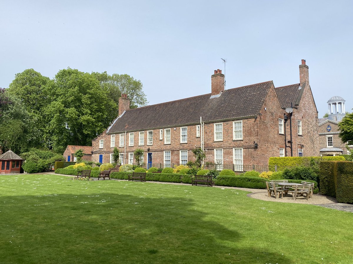 1 &amp; 2 bedroom sheltered housing flat available check out hullcharterhouse.co.uk for more information.