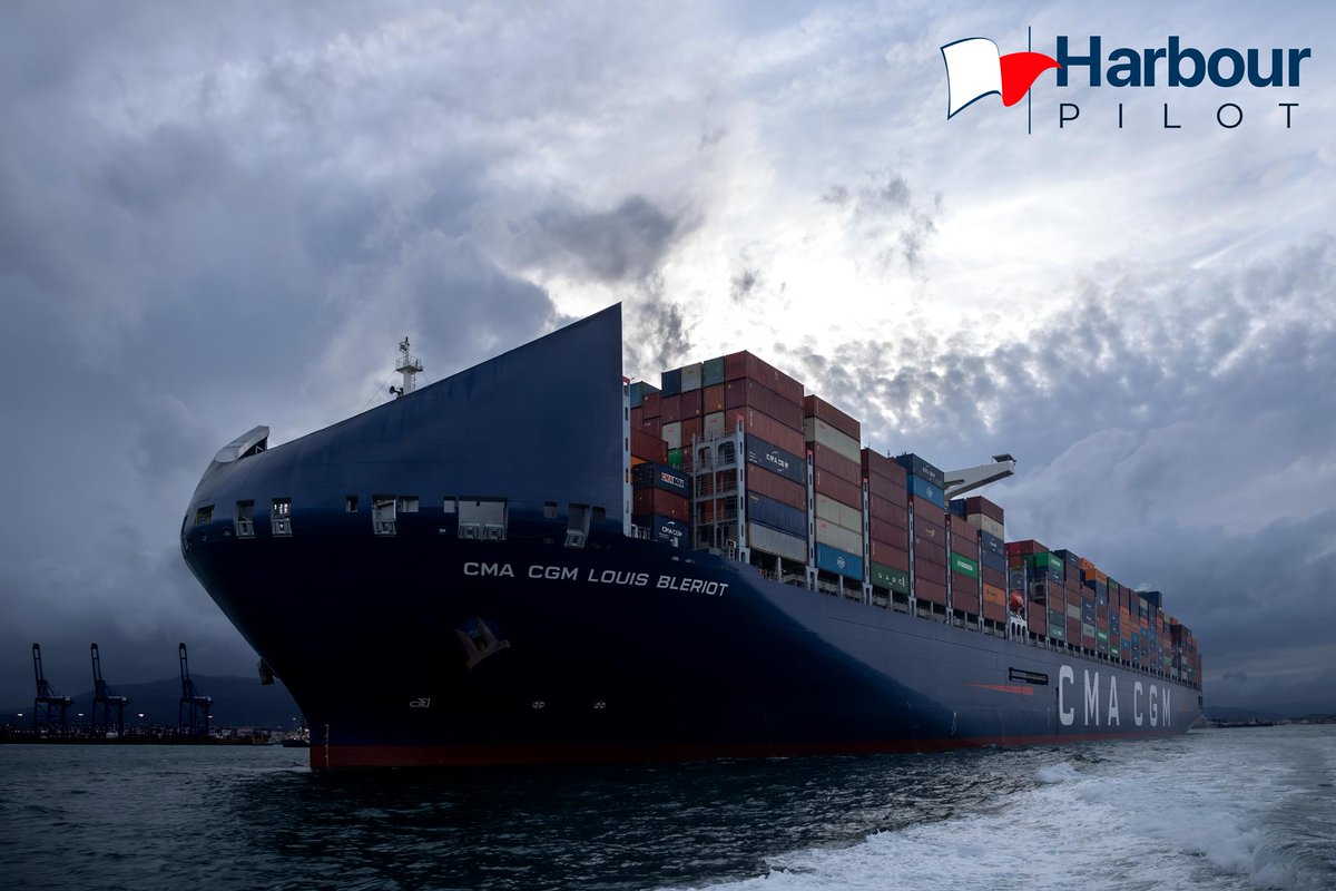 CMA CGM Louis Bleriot outbound Algeciras port. harbourpilot.es/wp-content/upl… #cmacgm #shipping #containership #algecirasport