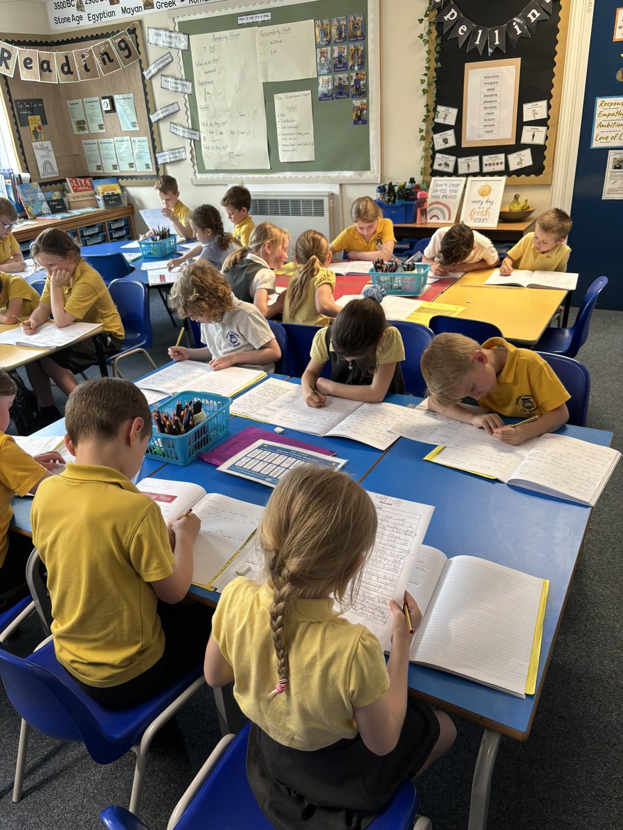 Year 2 are hard at work this morning writing non chronological reports about their own creatures! They are amazing! 🤩 @HuttonCran @Talk4Writing @PieCorbett
