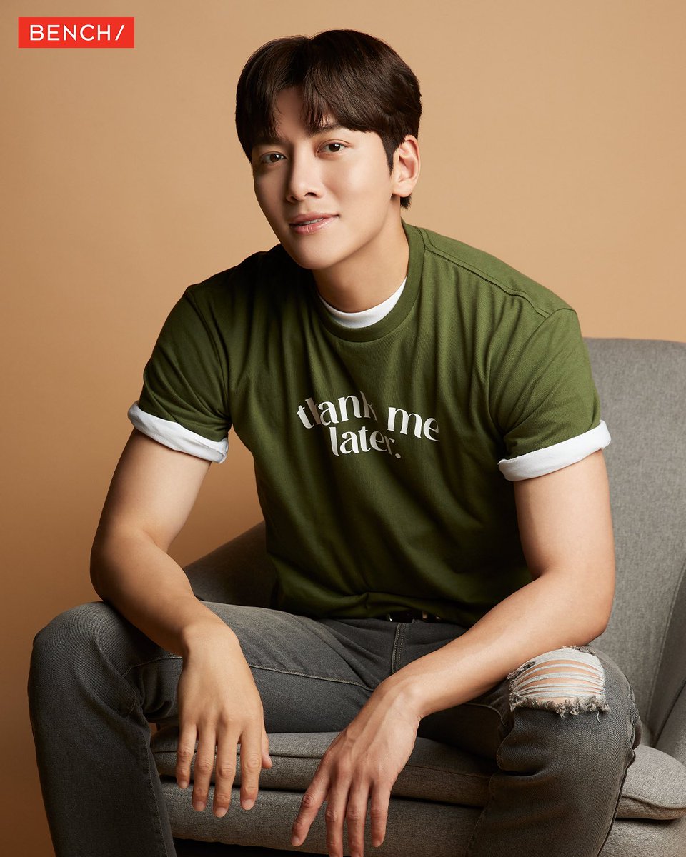 When it comes to effortless style, #JiChsngWook always delivers. Just wait until you try this look—thank us later for the wardrobe upgrade! 👍 Get his look: Shirt (BOT2966) P459.75 Pants (BPD0880) P999.75 #BENCHxJICHANGWOOK #GlobalBENCHSetter